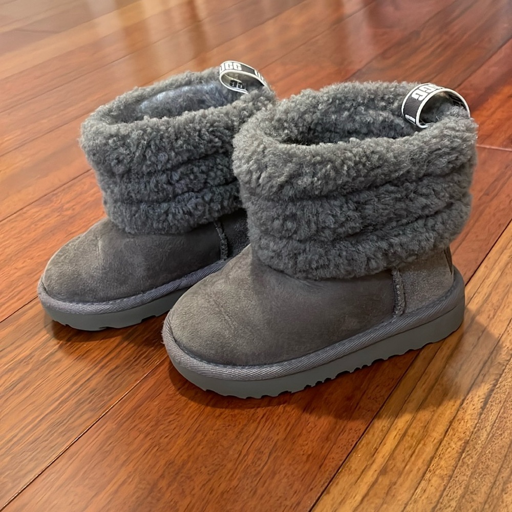 UGG toddler girl boots - grey and fuzzy. For about a 2-3 year old.